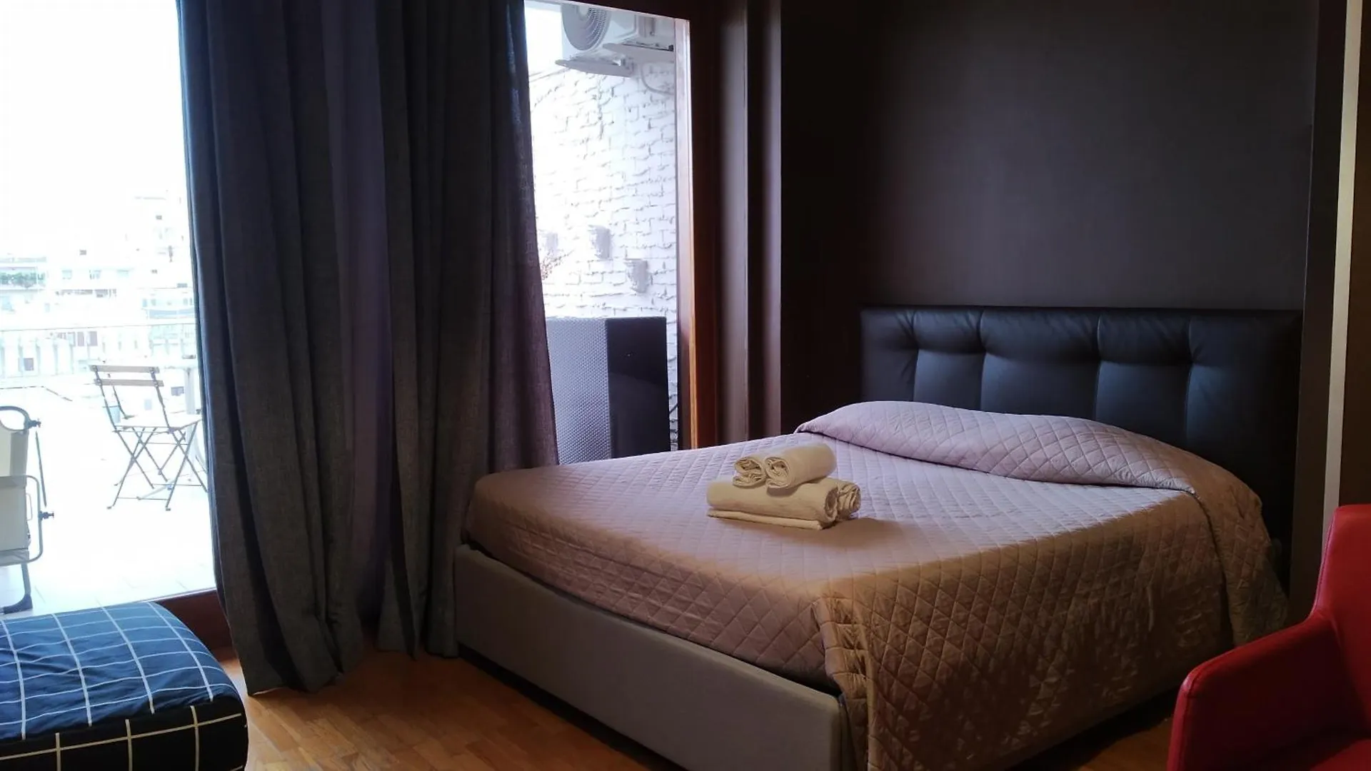 Cconforthotels R&B Dolci Emozioni Bari 2*,  Italy